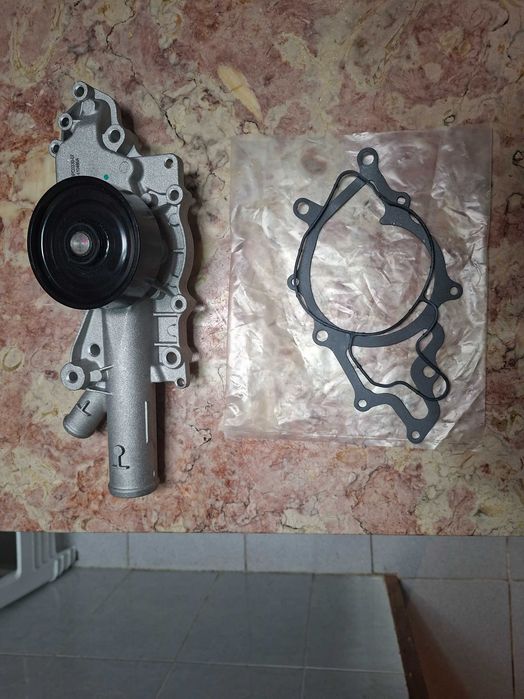 Bomba de Água Mercedes-Benz