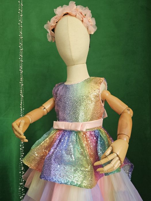 Дитяча шикарна кольорова рожева блискуча пишна сукня зі шлейфом 56789