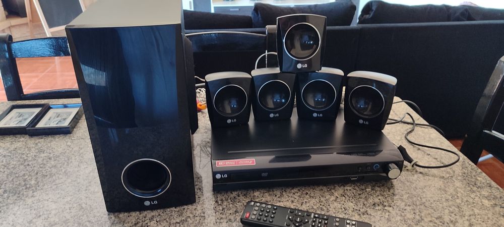 Home cinema LG com DVD  como novo