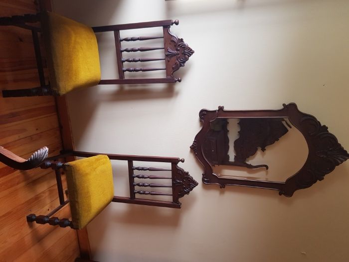 Mobilia de quarto antiga