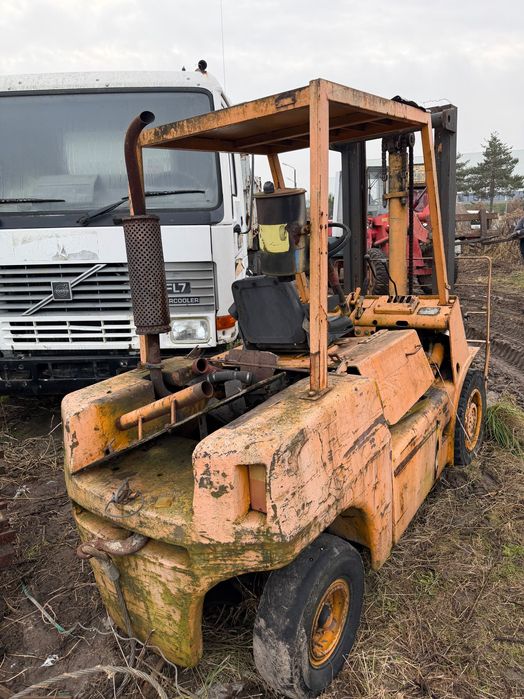 Wózek Widłowy Bułgar  2szt. 4800/szt.