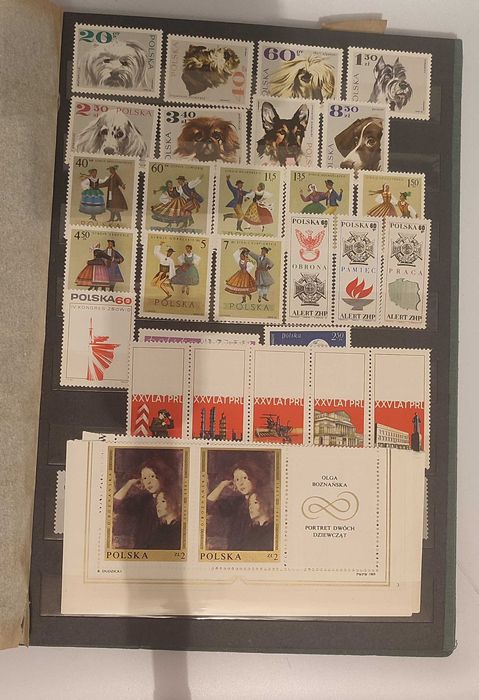 Klaser ze znaczkami - Unikalna kolekcja filatelistyczna