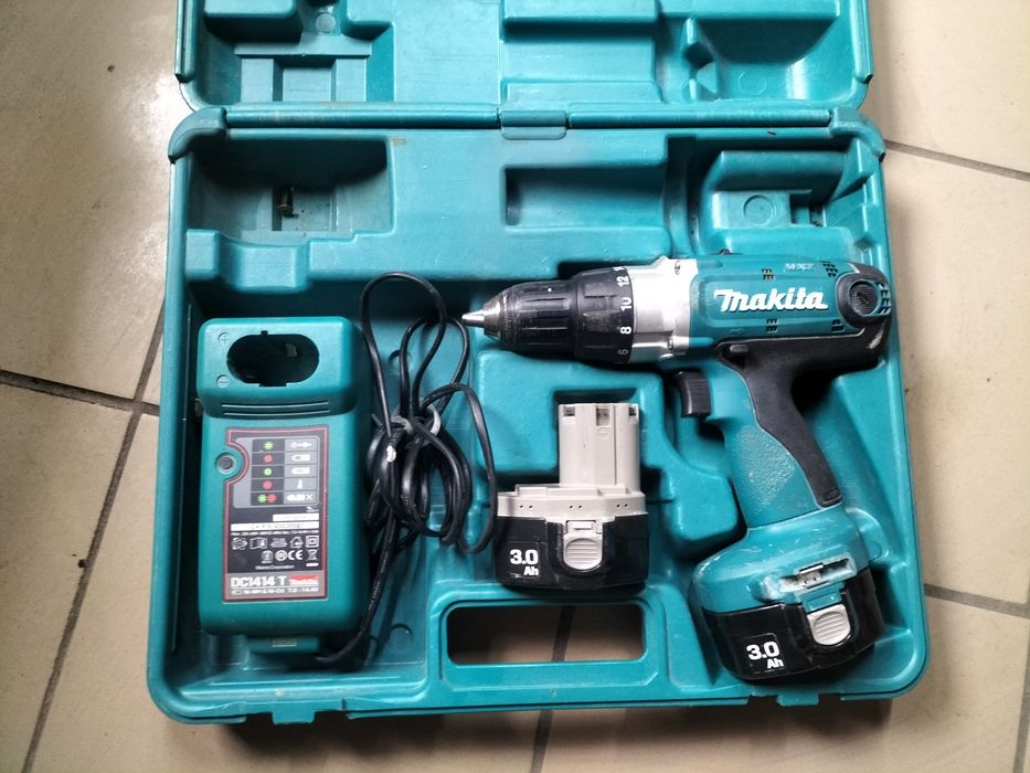 Ударний акумуляторний дрель-шуруповерт Makita