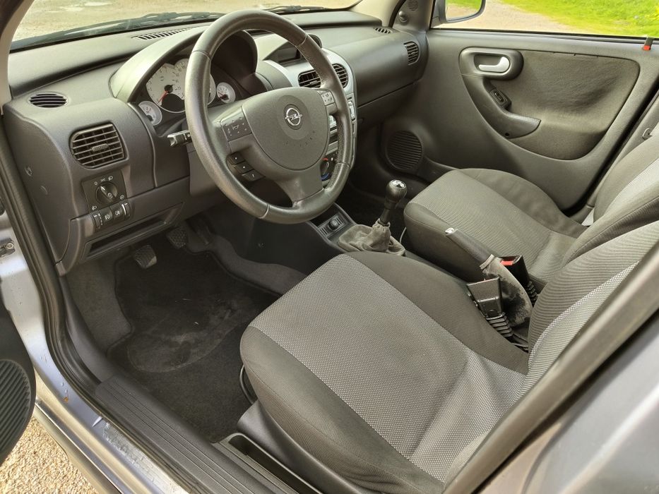 Opel corsa 2006 apenas 123 mil KMS