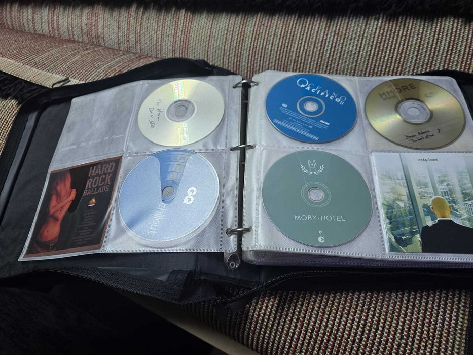 Conjunto de mais de 100 CD's muitos originais