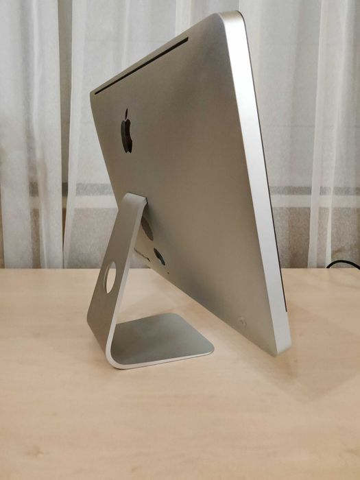 Продам Apple iMac 21,5 Mid 2011 (A1311)