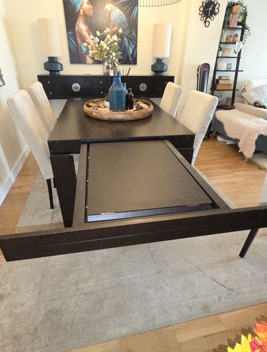 Mesa de jantar maciça extensível