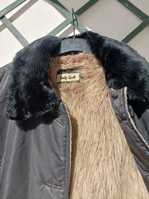 Casaco impermeável forrado a pêlo