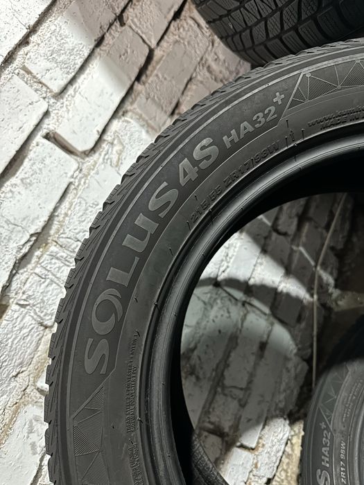 215/55 R17 Kumho Solus 4s Ha32 /2023рік/пара/всесезон/