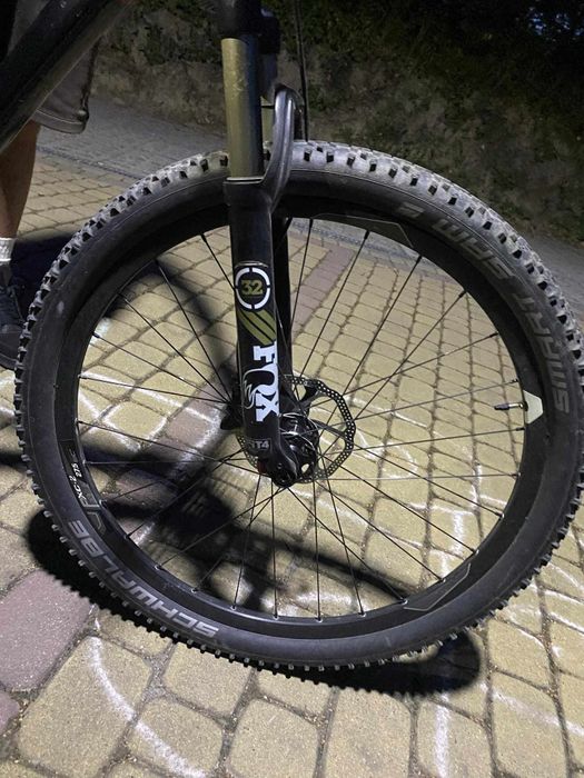 Giant anthem carbon