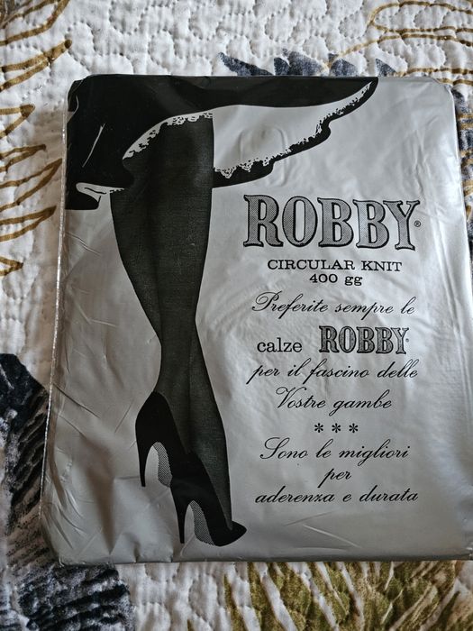 2 pary Pończochy do pasa  z włókna poliamidowego z 1973 roku