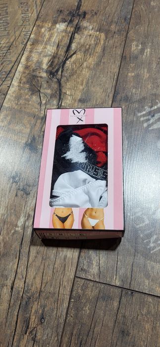3 sztuki bermudy stringi damskie cyrkonie logo VS S