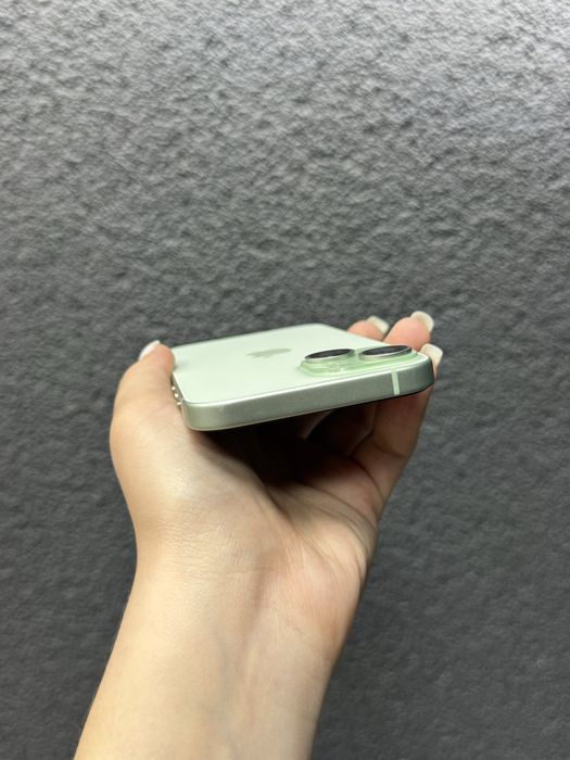 IPHONE 15 256 Green