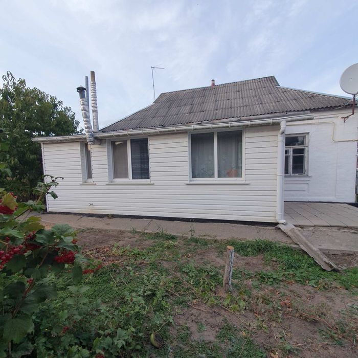 Продаж будинку . М.Тараща