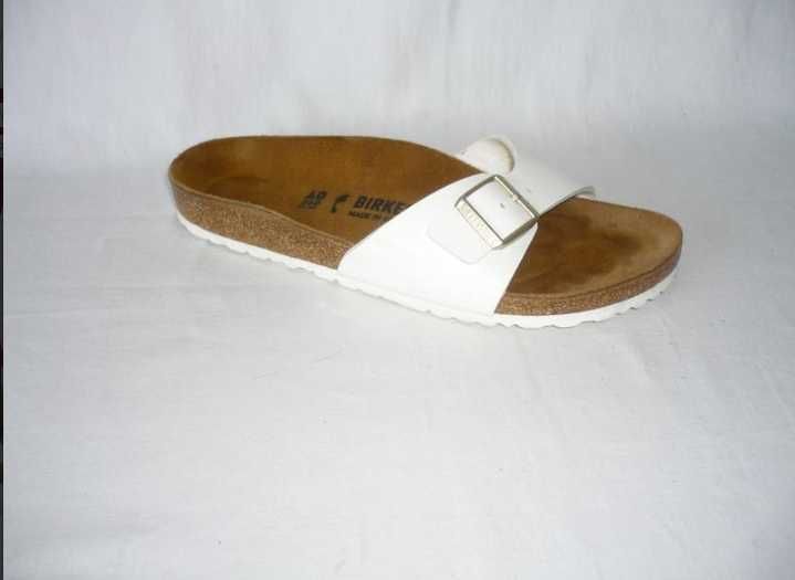 Білі лаковані шльопанці BIRKENSTOCK Madrid сабо у стилі БОХО