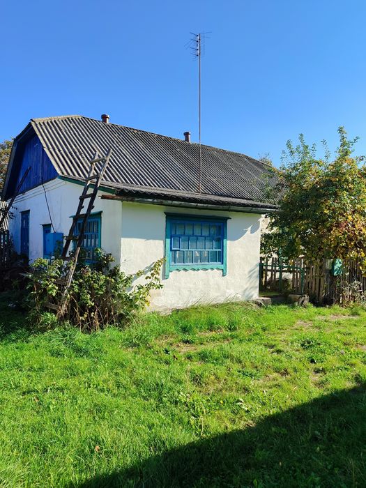 Продається добротний цегляний будинок в селі Лумля