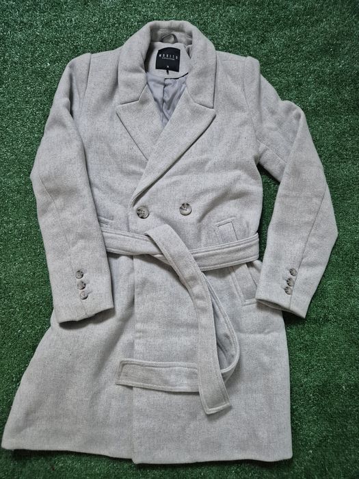 Płaszczyk damski z dodatkiem wełny