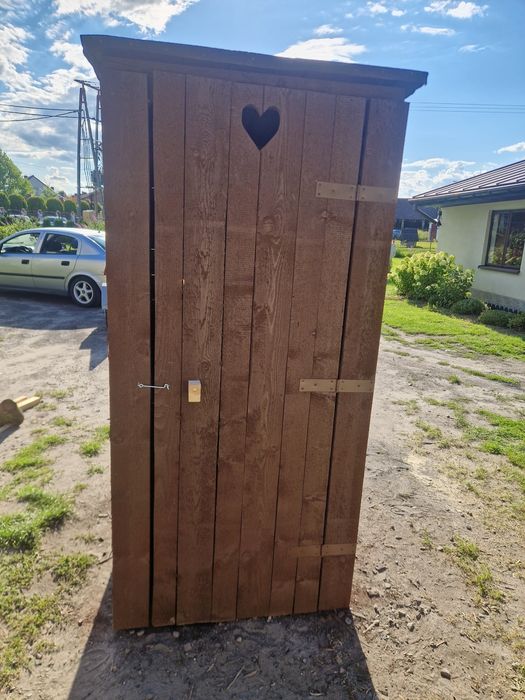 Wychodek drewniany na budowę, Wc Duży