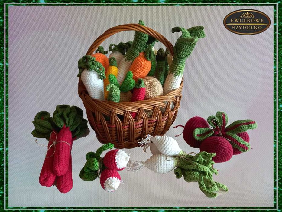 Zestaw warzyw wykonanych na  szydełku do zabawy. Warzywa handmade