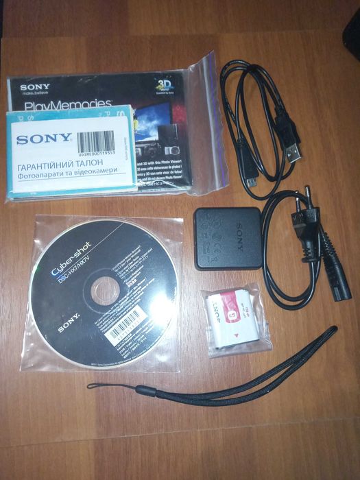 Фотоаппарат Sony Cyber-Shot DSC-HX7V Black