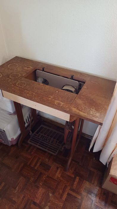 Máquina de costura Singer