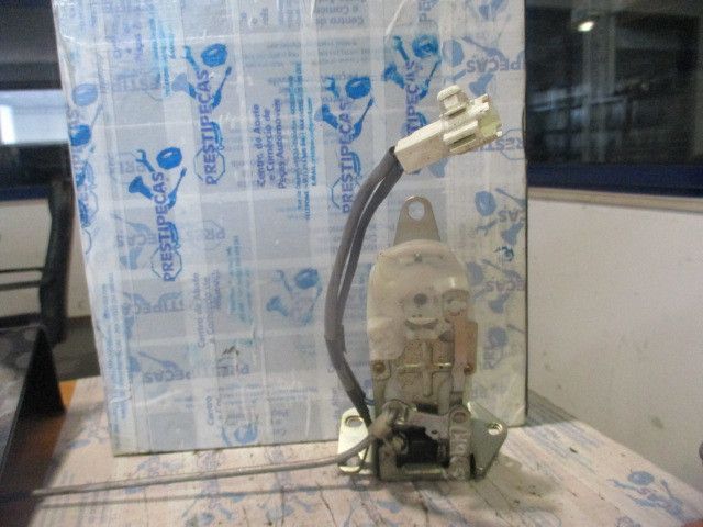 Fechadura / fecho da mala DAIHATSU Sirion (M3)