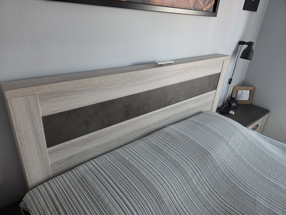 Cama de Casal com Mesinhas