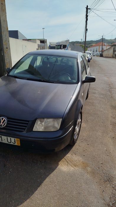 Carro impecável de origem bem estimado.