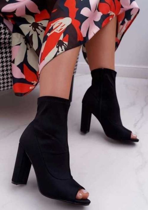 Botki satynowe 39 bez palcu