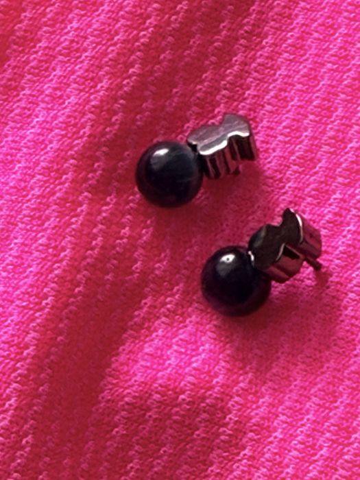 Color nowe kolczyki miś 0.6mm onyks