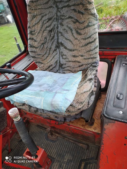 Продам трактор т-25,1991р,в фреза 1,4м,сажалка