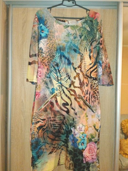 Гарне жіноче плаття