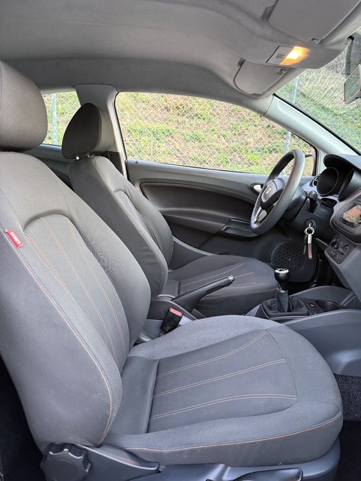SEAT Ibiza — fotografia 6