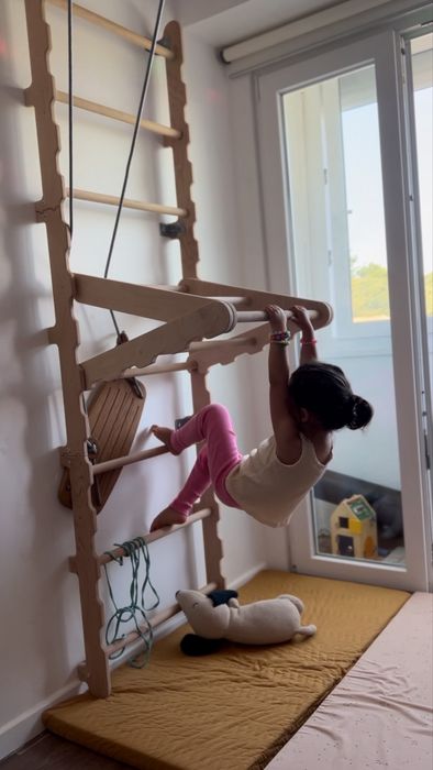 Espaldar infantil -  62 × 8 × 201 cm