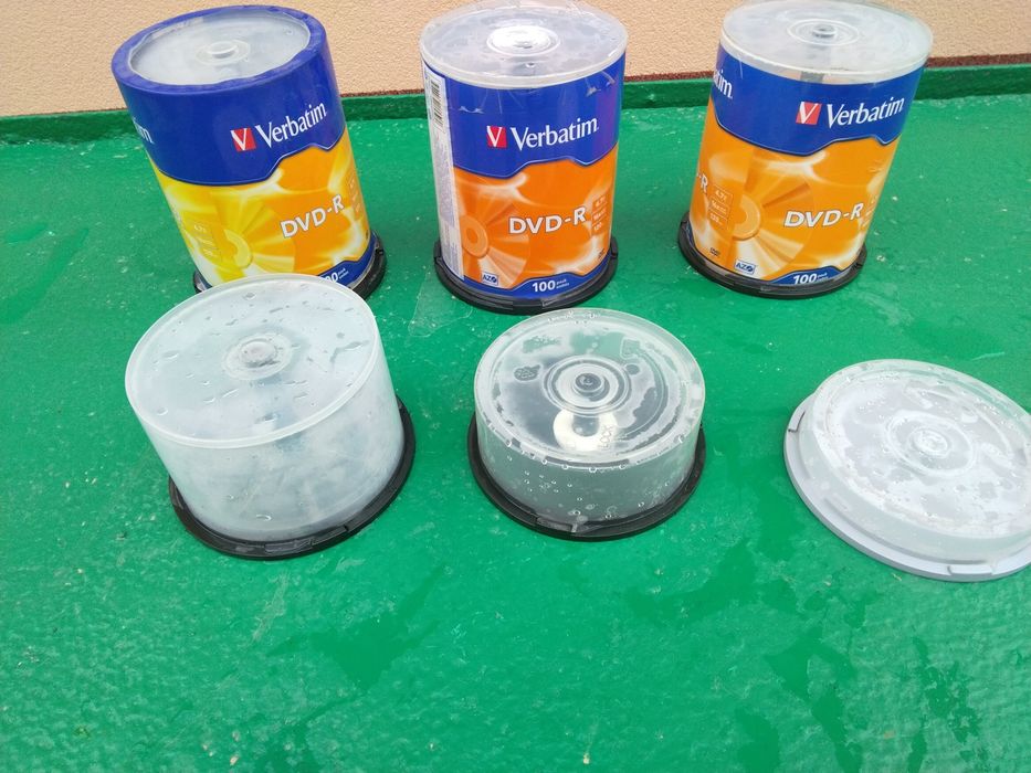 Коробки від дисків 50 грн всі.