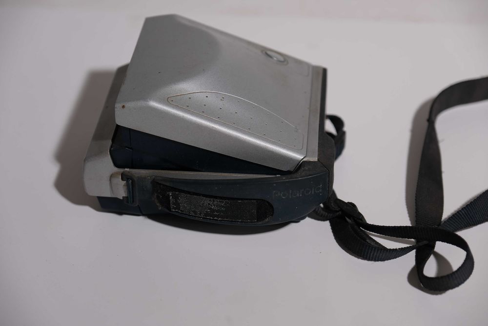 Vintage Polaroid Camera (Model P-1200)64750574601346121