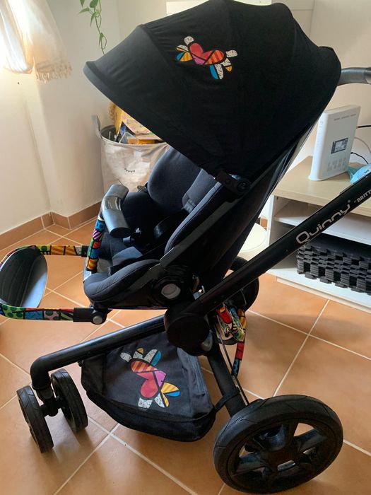 Carrinho bebê Quinny Britto