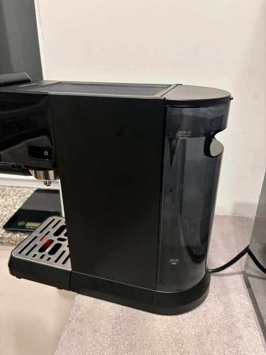 Ekspres kolbowy Beko CaffeExperto CEP5303B