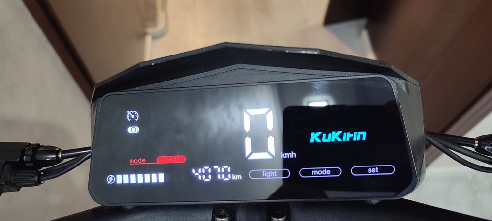 Kukirn g4,Кукірін Дж4,Кукирин Г4, електросамокат