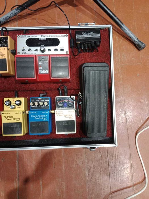 Продам    педалі ефектів до гітари