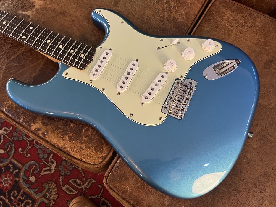 Fender Vintera II 60s Stratocaster - Lake Placid Blue