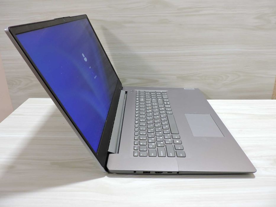 Lenovo Ideapad 3-17itl6/17.3” fhd ips/i7 1165g7/36GB/SSD 1000Gb/iris