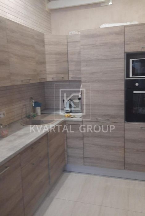 Apartment in Bilohorodka - View 2