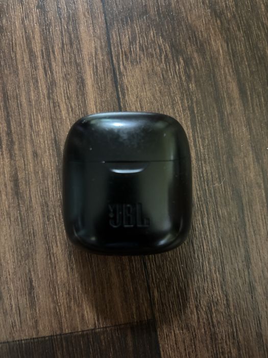 Наушники JBL Tune 220 TWS