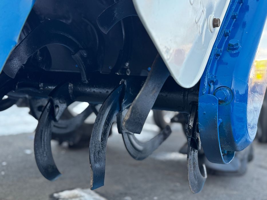 Трактор HINOMOTO E18