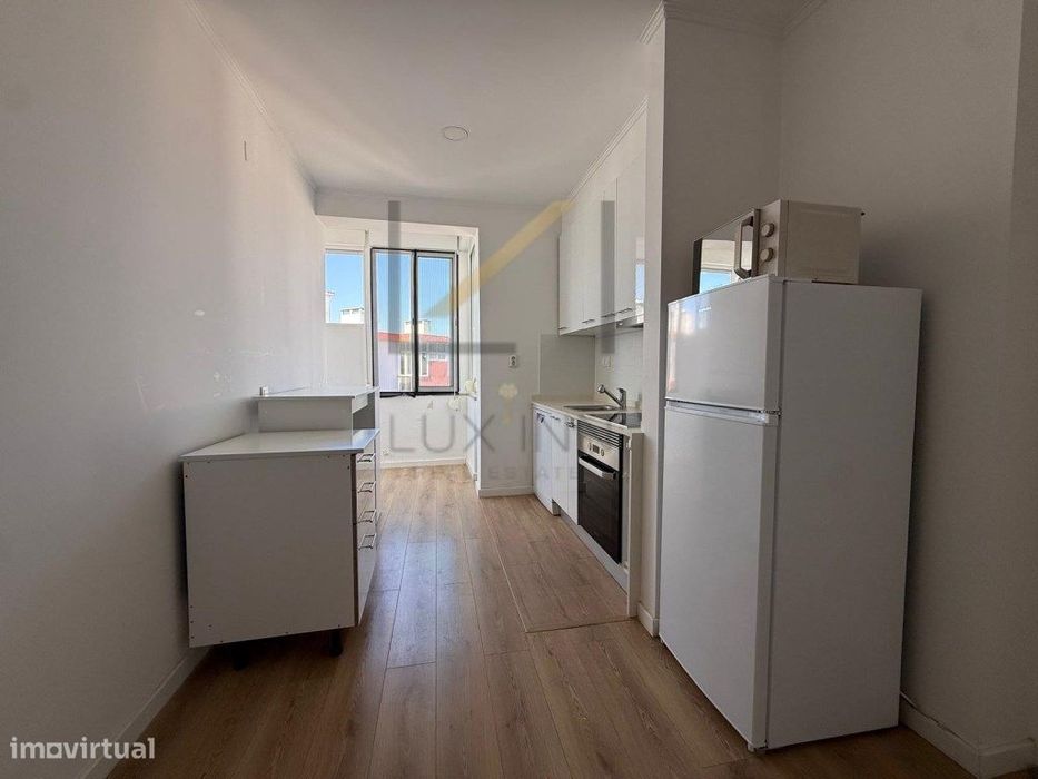 Apartamento T1 Recuperado Paço De Arcos Oeiras