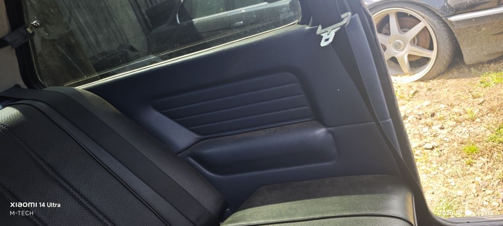 Boczki niebieskie BMW E30 2d coupe stan bdb