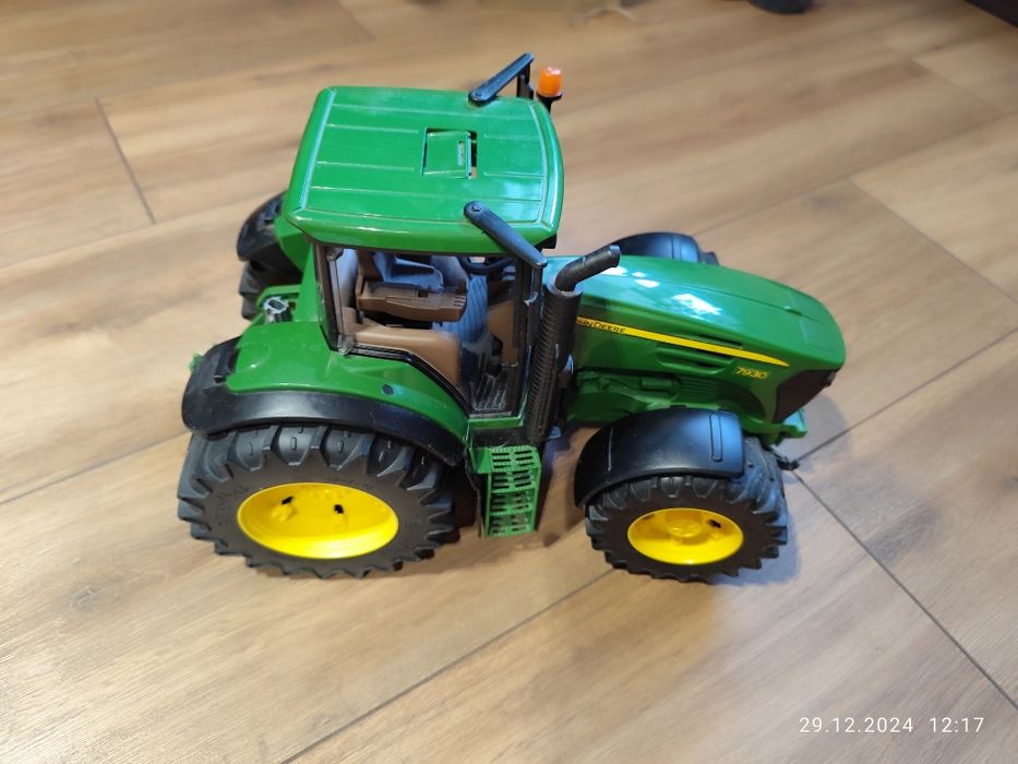 Traktor John Deere