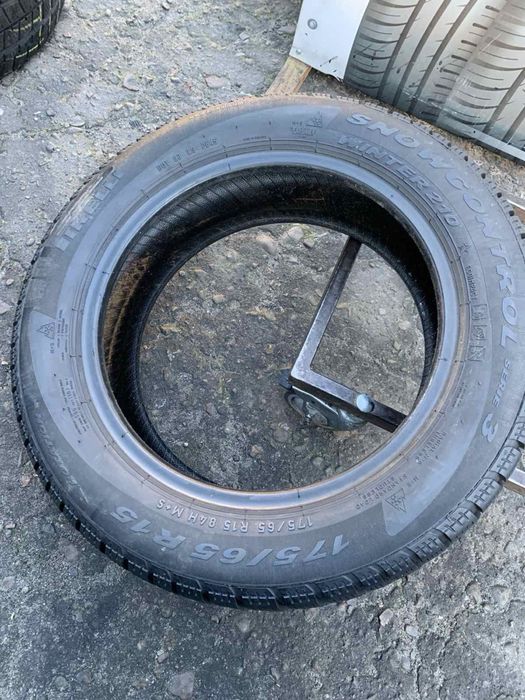 Шини 175/65 R15 пара Pirelli 2022р, 7мм