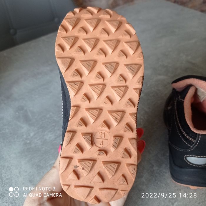 Sprzedam buciki dla dziewczynki